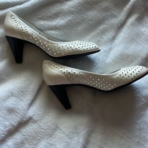 Ecco white women’s heels, size EU 37